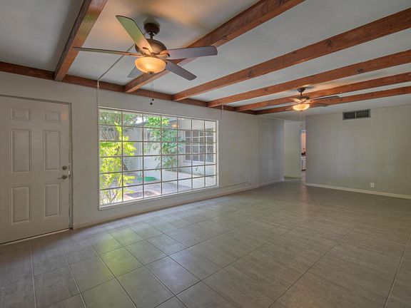 2807 N 21st St Phoenix AZ-large-004-7-Li