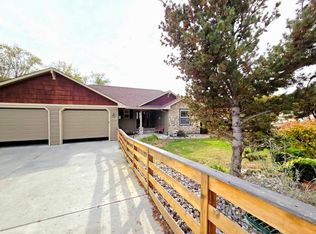 7491 Pot O Gold Ln, Wenatchee, WA 98801