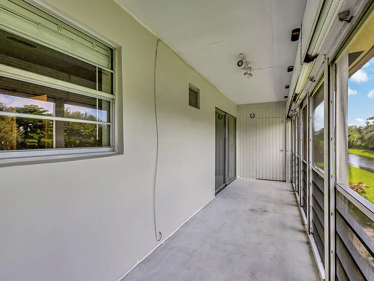 10789 N Military Trl #6 — Photo 14