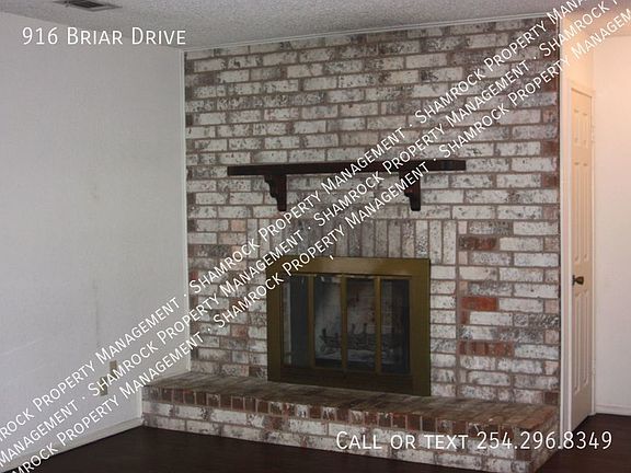 2nd image of 916 Briar Dr