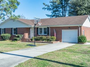 2 Ridgefield Dr, Elizabeth City, NC 27909