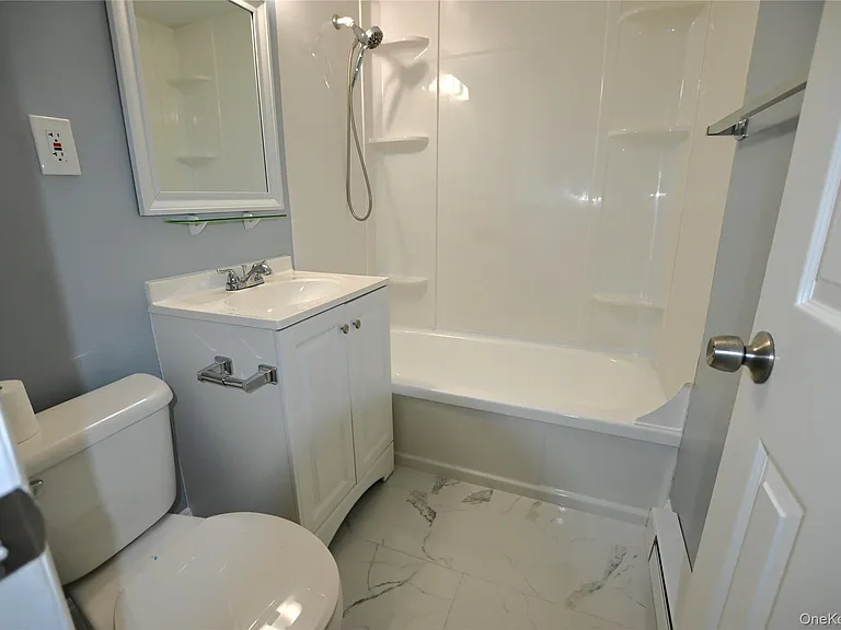 1805 Parr Lake Dr #18E — Photo 11