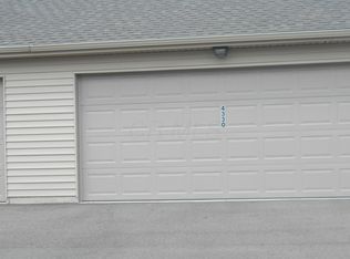 4332 Cobbleton Grove Cir, Canal Winchester, OH 43110