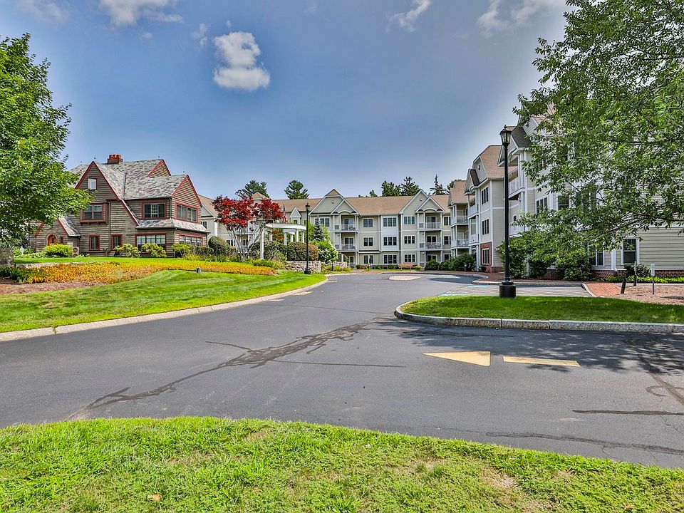1st image of 160 Daniel Webster Highway #125