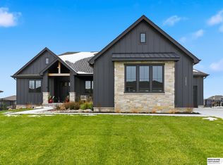 11610 S 117th St, Papillion, NE 68046