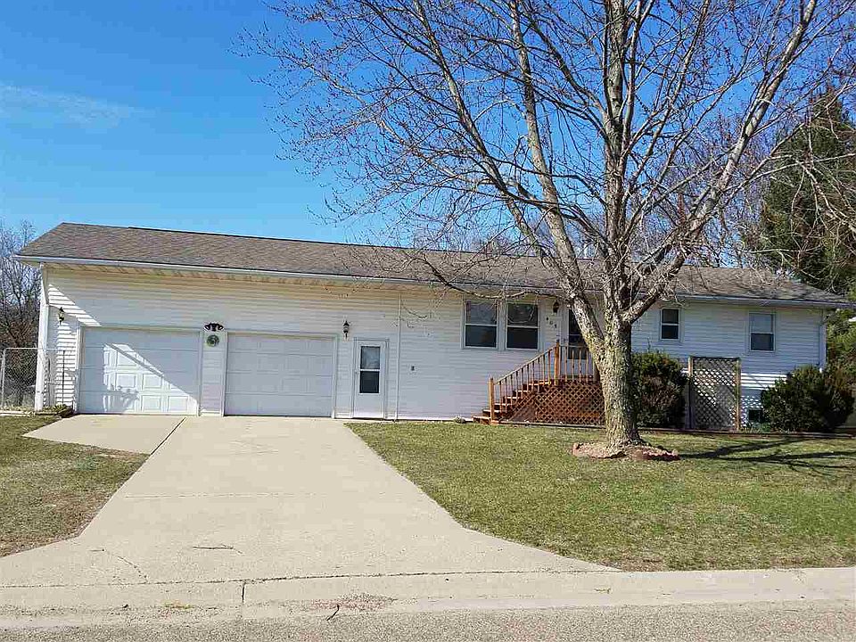 1st image of 405 Woodland Dr