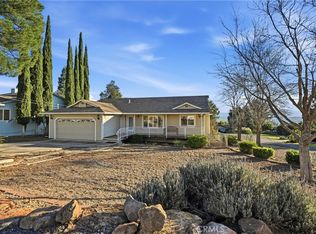 19093 Ravenhill Rd, Hidden Valley Lake, CA 95467