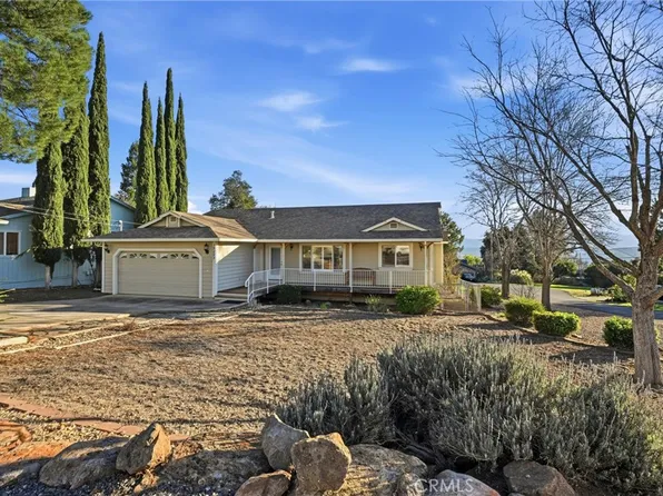 19093 Ravenhill Rd, Hidden Valley Lake, CA 95467