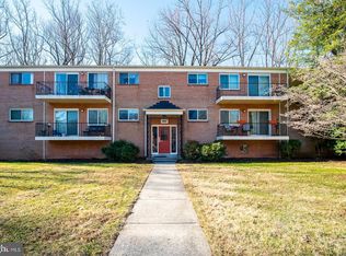 10607 Weymouth St APT 2, Bethesda, MD 20814