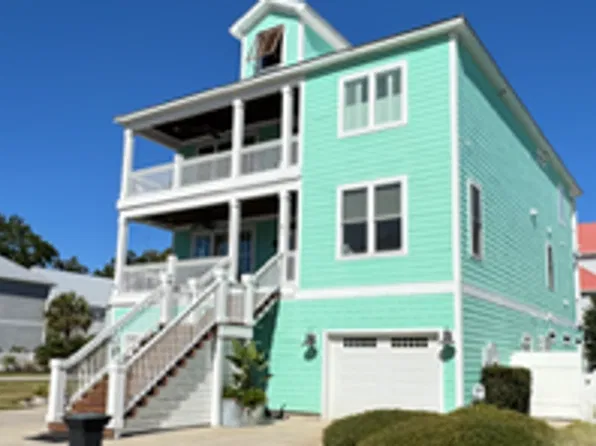 16 Cottage Dr, Murrells Inlet, SC 29576