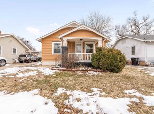 735 S 11th St, Salina, KS 67401