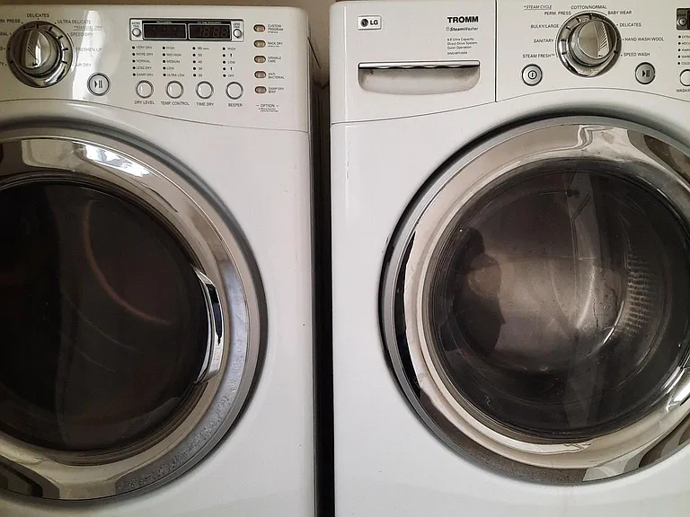 In unit washer/dryer