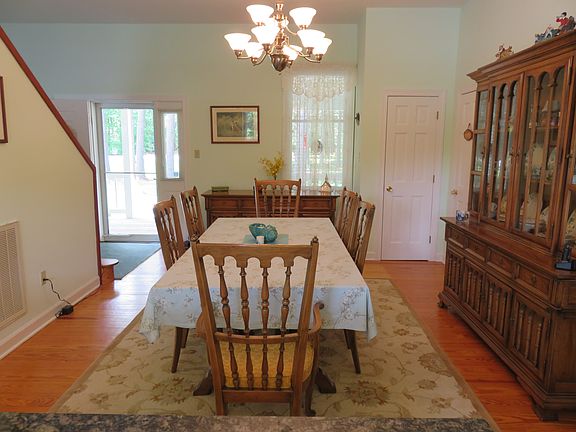 5th image of 457 Sawmill Cove Dr