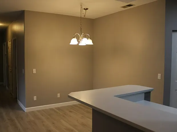 3 bed, 1071 sqft, $2,100 — Photo 4
