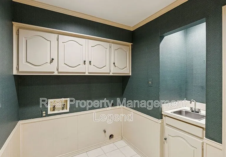 6505 Copper Creek Dr — Photo 14