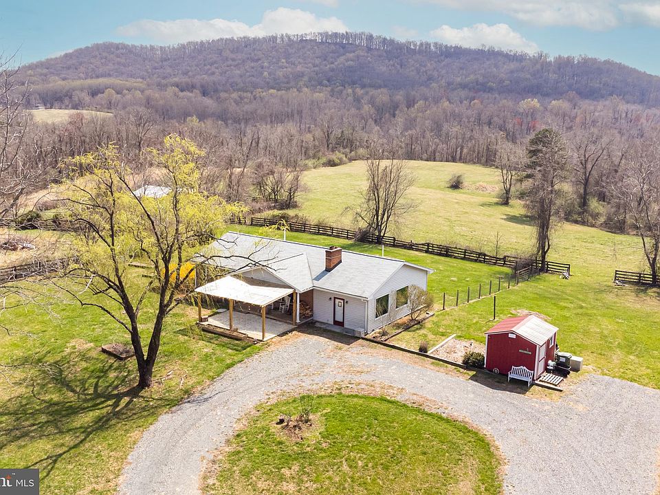 13772 Crest Hill Rd, Flint Hill, VA 22627 Zillow
