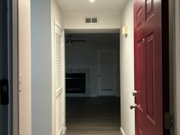 2320 Starfish Rd APT 104, Virginia Beach, VA 23451