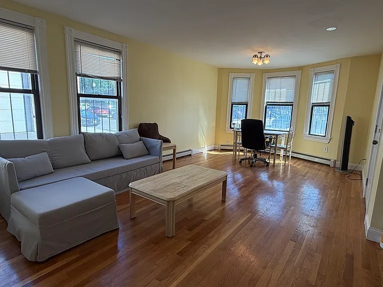 41 Thorndike St #1 — Photo 3