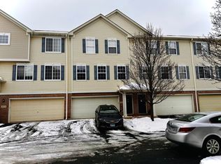 1851 Indian Hill Ln, Aurora, IL 60503