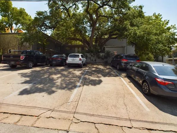 803 W 28th St APT 206, Austin, TX 78705