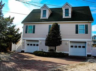 144 Meadow View Ln, Avalon, NJ 08202