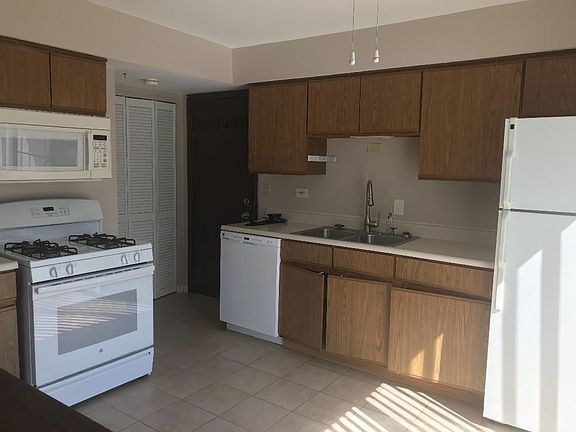 2nd image of 324 Donna Ct Unit A
