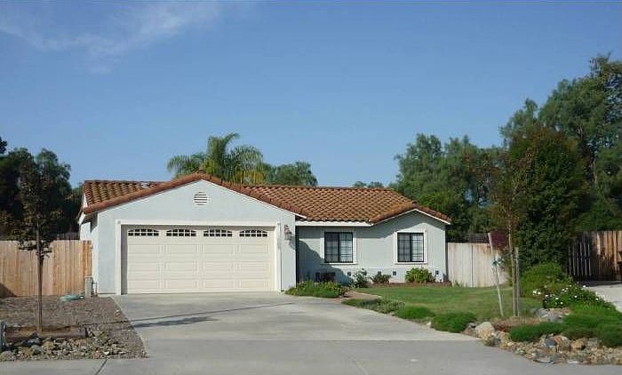 House with big driveway