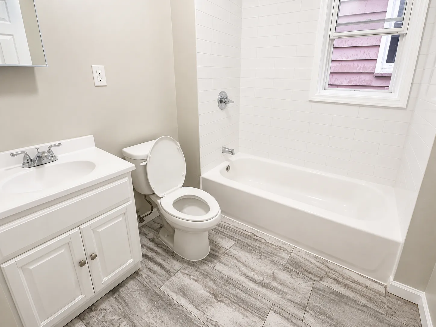 3 bed, 1200 sqft, $2,095 — Photo 2