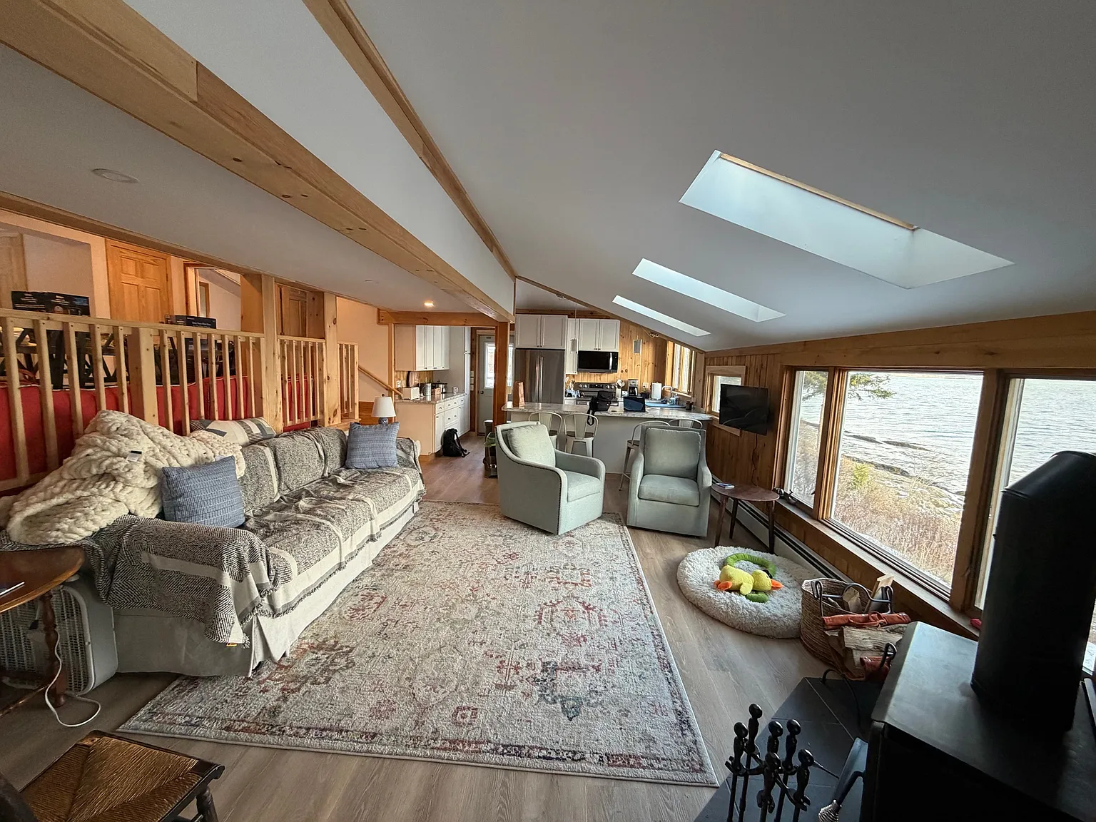3 bed, 1660 sqft, $2,600 — Photo 4