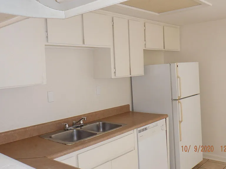 1535 E 29th Ave #4 — Photo 7