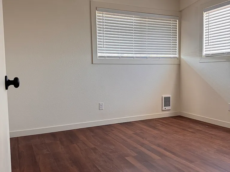 5000 Broadway St #9 — Photo 13
