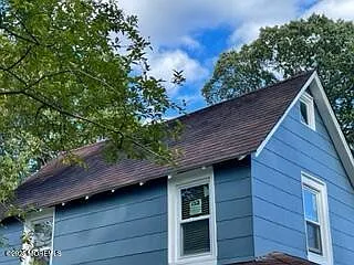 213 Ocean Ave — Photo 3