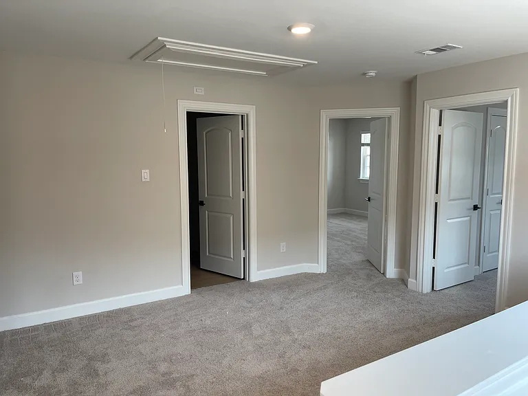 1411 Windermere Way — Photo 16