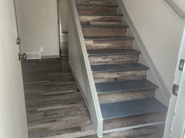 11011 Manderson Plz, Omaha, NE 68164