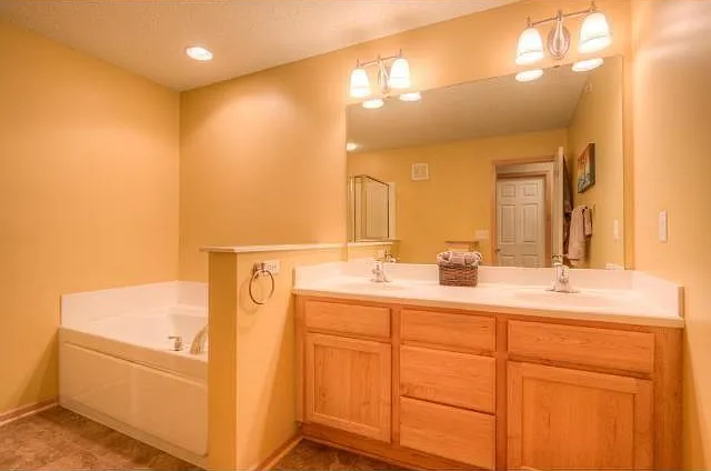 Upper Bathroom
