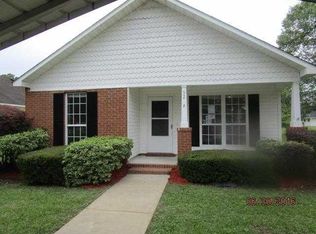 52 E Howell Dr, Lakeland, GA 31635