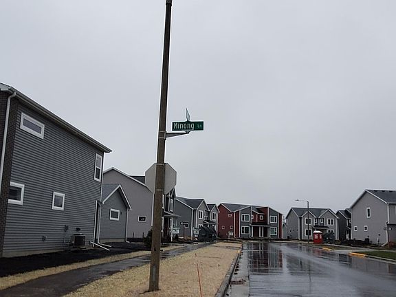 3rd image of 6009 Minong Ln