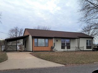300 Herman St, Pekin, IL 61554
