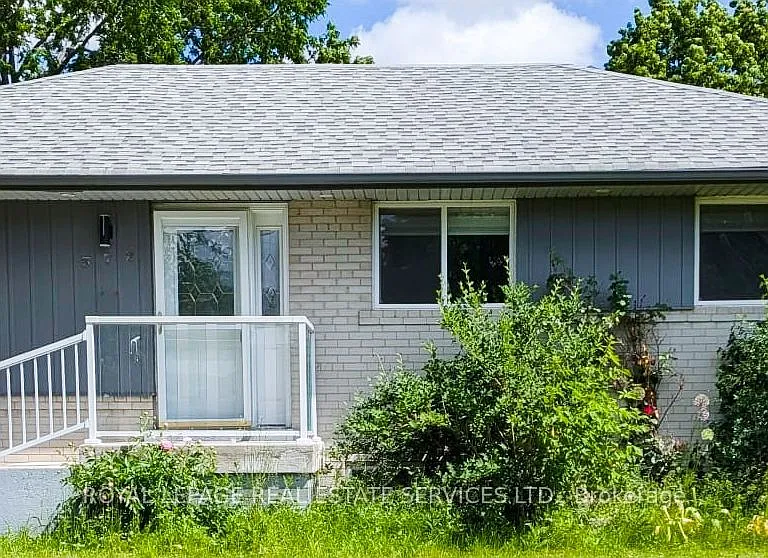 372 Highside Dr — Photo 1