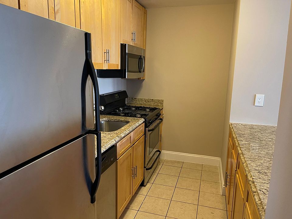 1st image of 101 Riverdale Ave #6C