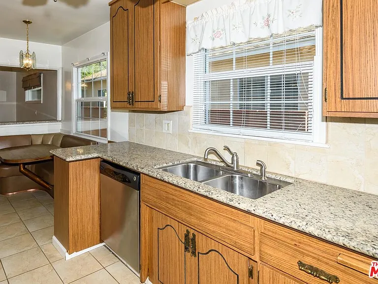 14745 Marlin Pl — Photo 10
