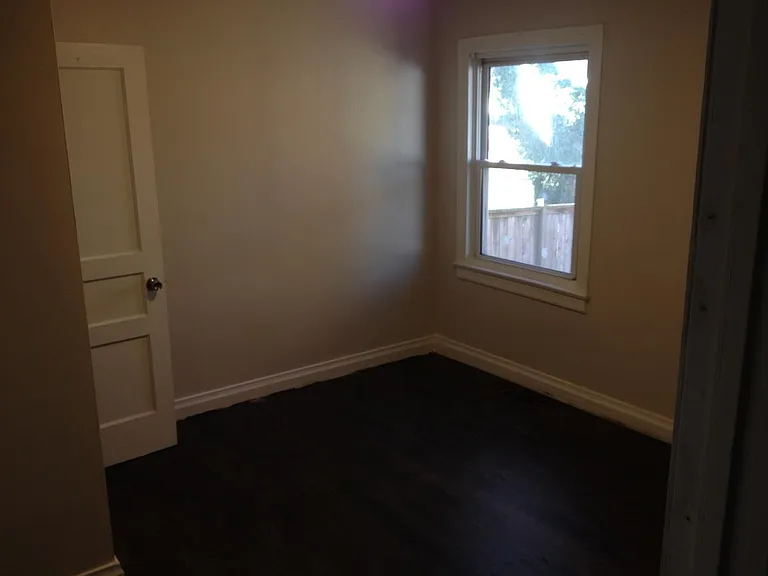 823 Marina St — Photo 6