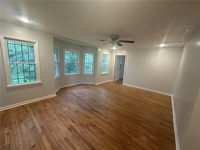 349 Laquita Dr SE — Photo 15