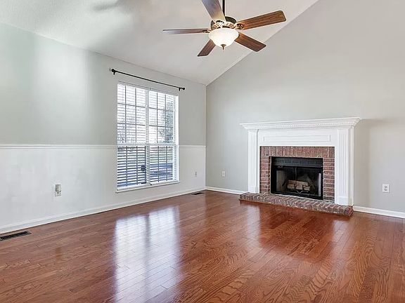 5th image of 528 Dunwoody Dr