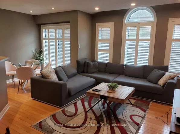 5316 Marblewood Dr, Mississauga, ON L5V 2K8