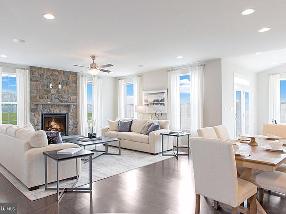 5th image of Stuart St Homesite 639