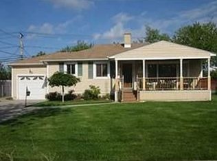 73 Rosemont Dr, Amherst, NY 14226