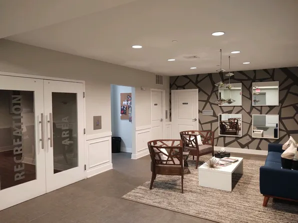 Point Rock at 34 Oakwood