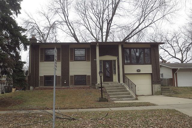 1st image of 426 W Arquilla Dr