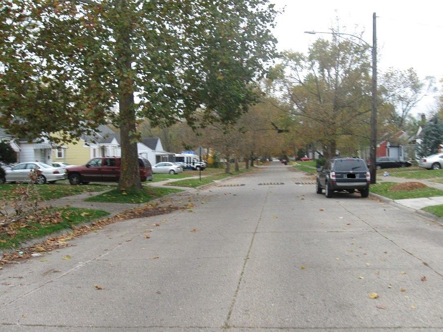 2nd image of 19473 Glastonbury Rd